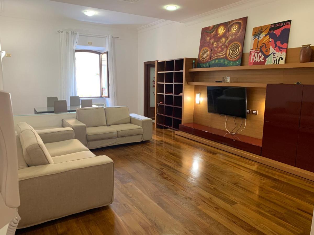 Apartamento Casa Luxury Centro Di Anzio Exterior foto