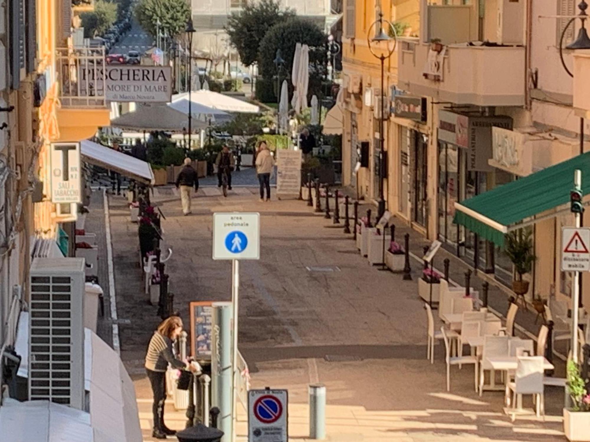 Apartamento Casa Luxury Centro Di Anzio Exterior foto